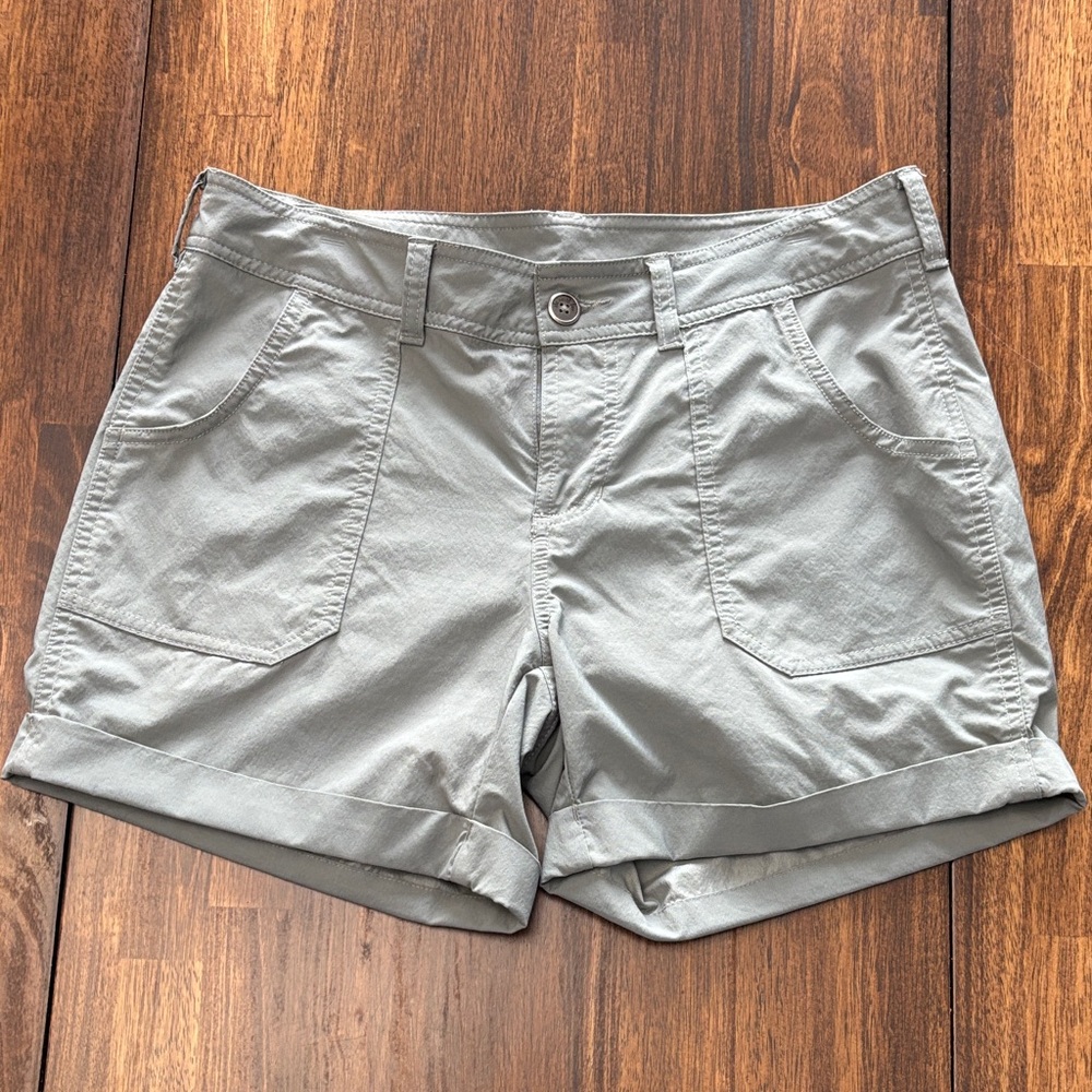 The North Face Women's Gray Cargo Shorts